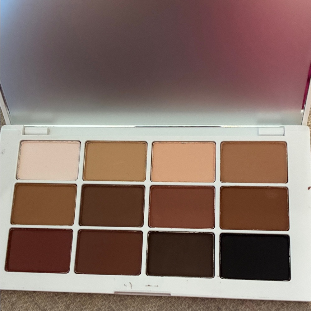 Neutral Eyeshadow Palette